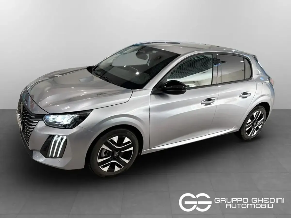 Usata Peugeot 208 Allure 101 CV (74 kW) 2025 Utilitaria