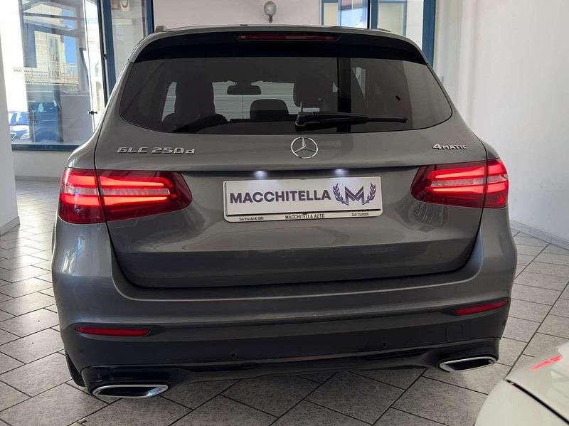 Usata Mercedes GLC250 Premium 204 CV (150 kW) 2017 Grigio SUV