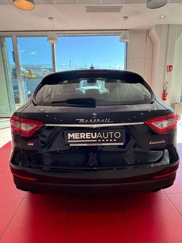Usata Maserati Levante GranLusso 275 CV (202 kW) 2017 Blu SUV