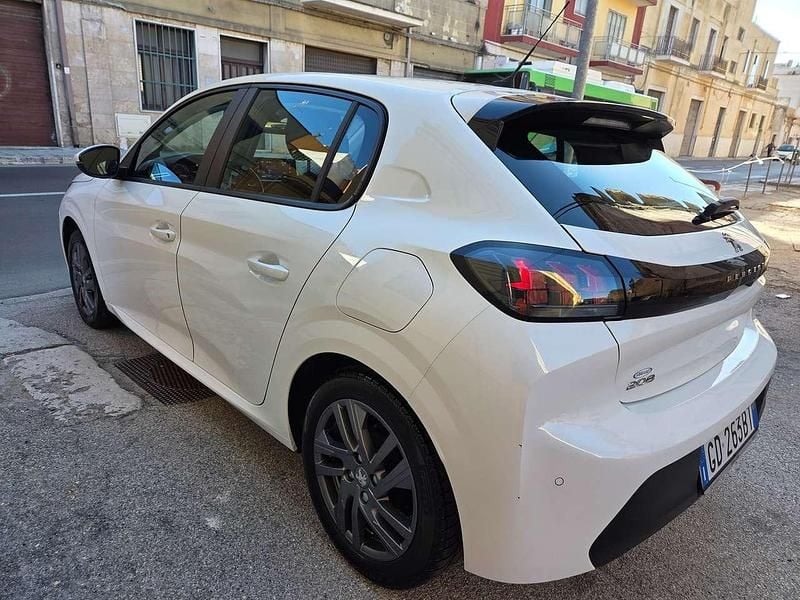 Usata Peugeot 208 Active 75 CV (55 kW) 2021 Bianco Utilitaria