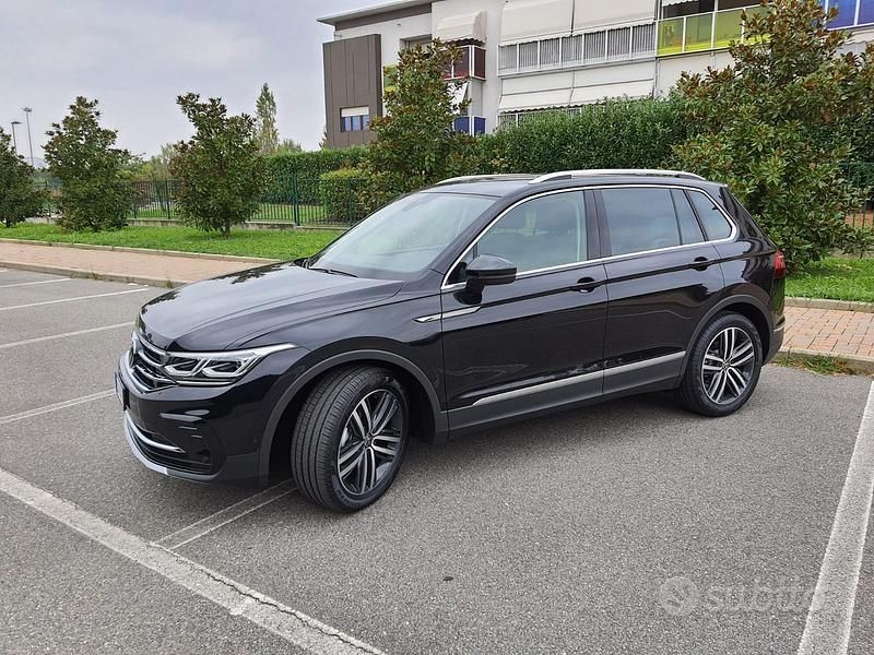 Usata VW Tiguan Elegance 150 CV (110 kW) 2021 Nero SUV