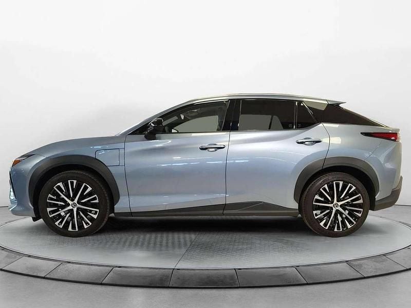 Usata Lexus RZ 450e 178 kW (243 CV) 2025 Azzurro SUV