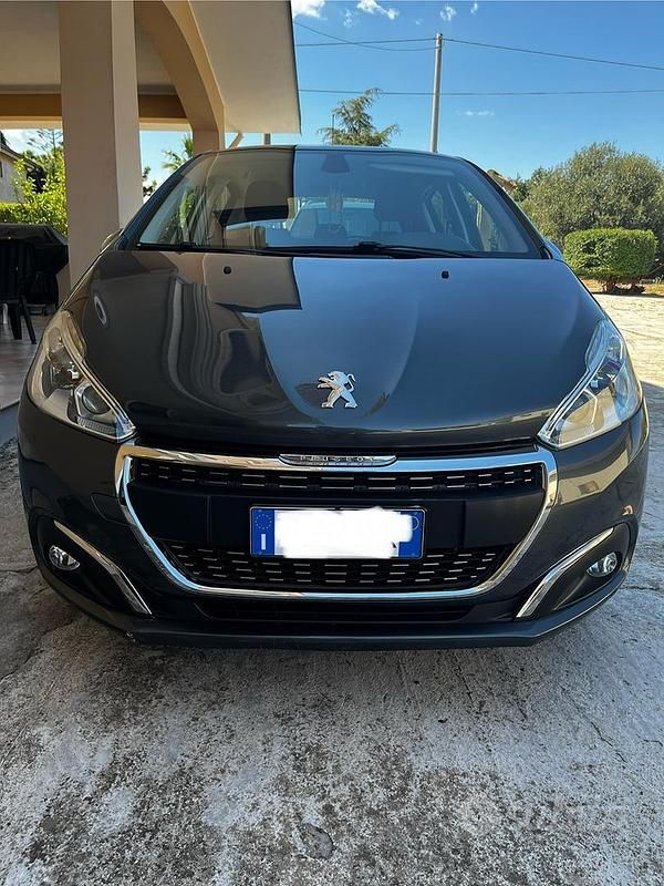 Usata Peugeot 208 75 CV (55 kW) 2017 Utilitaria
