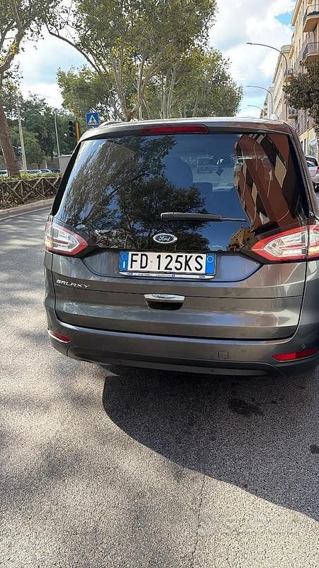 Usata Ford Galaxy 2016 Grigio Monovolume