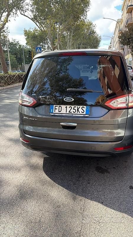 Usata Ford Galaxy 2016 Grigio Monovolume