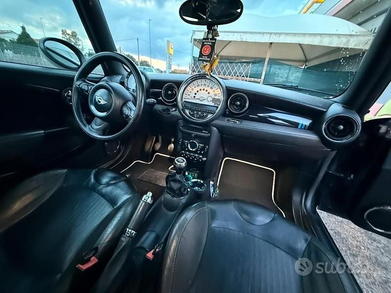 Usata Mini Cooper D 116 CV (85 kW) 2014 Utilitaria