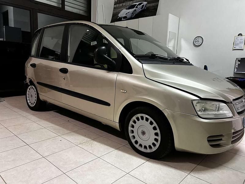 Other Usata 2010 Fiat Multipla Dynamic Monovolume | 1490 € (Super prezzo) - Immagine 1/2