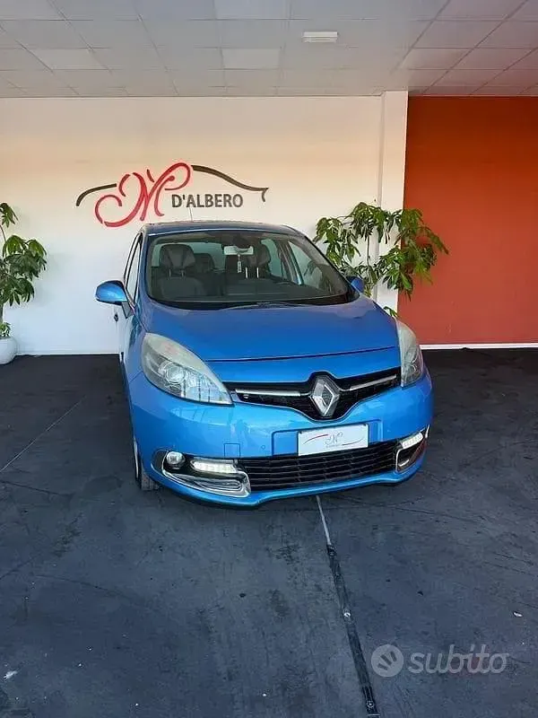 Usata Renault Scénic 110 CV (80 kW) 2014 Bluazzurro Monovolume