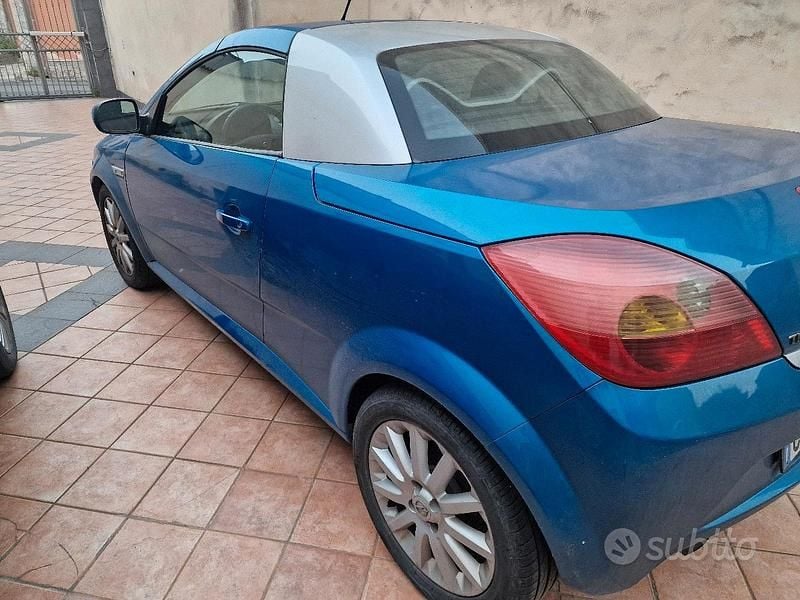 Gebraucht Opel Tigra 69 PS (50 kW) 2006 Blau Cabrio