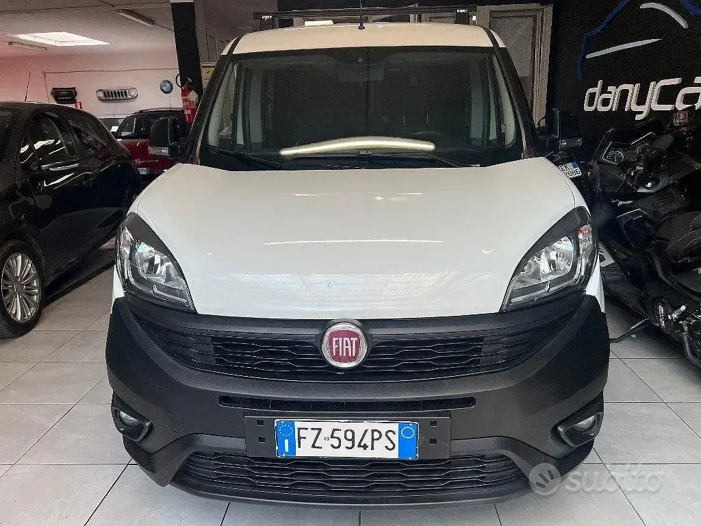 Usata Fiat Doblò S 95 CV (69 kW) 2019 Bianco Monovolume