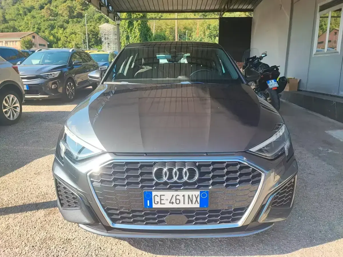 Usata Audi A3 130 CV (95 kW) 2021 Blu Berlina