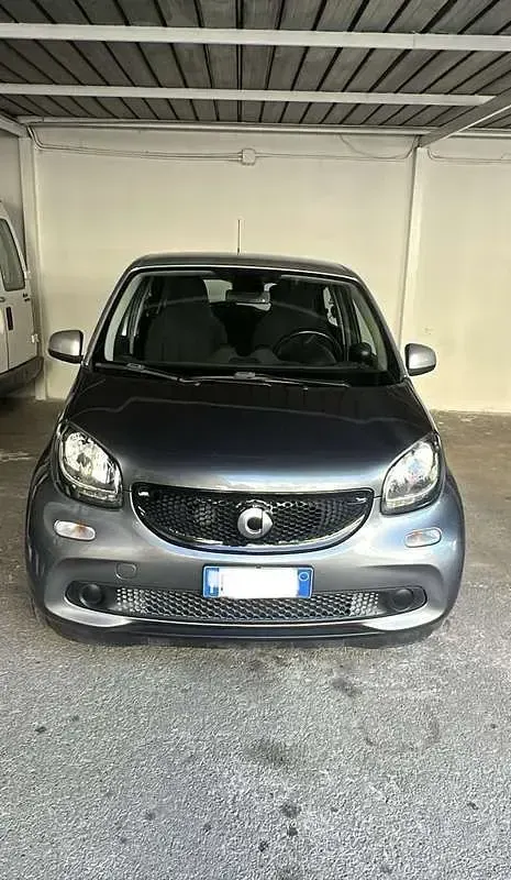 Usata Smart ForFour Passion 90 CV (66 kW) 2018 Utilitaria