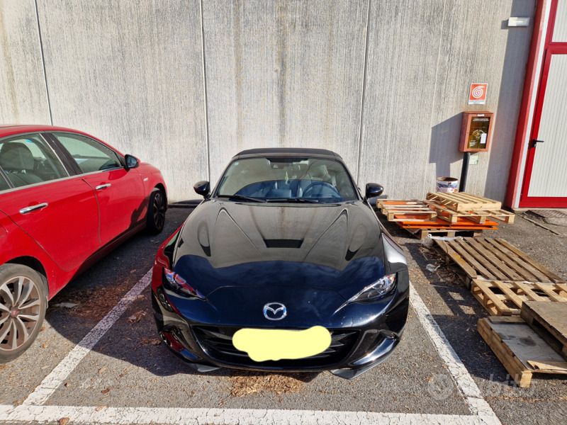 Nero Usata 2016 Mazda MX5 Exceed Cabrio | 22.000 € (Buon prezzo) - Immagine 1/4