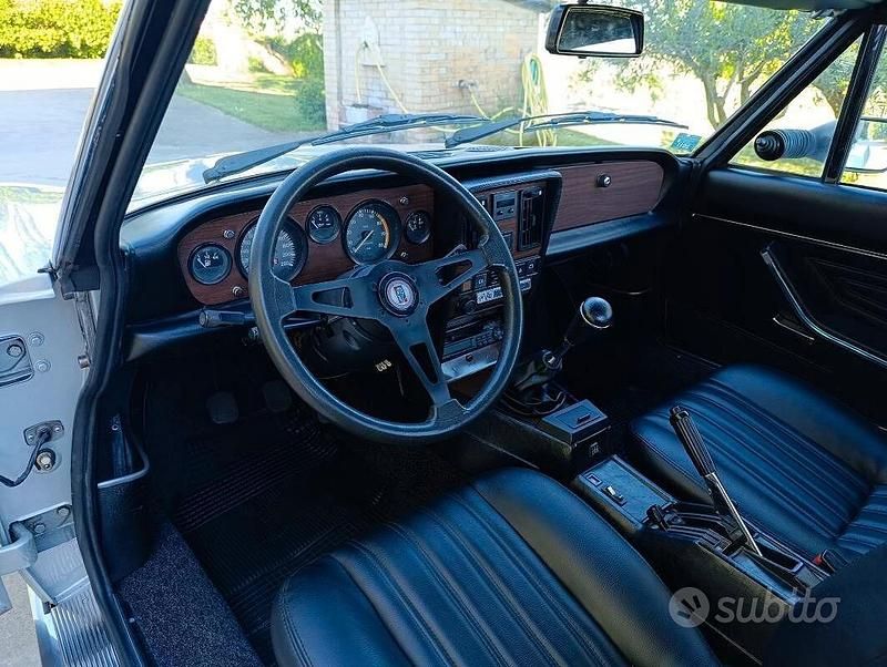 Usata Fiat 124 Spider 105 CV (77 kW) 1983 Grigio Cabrio