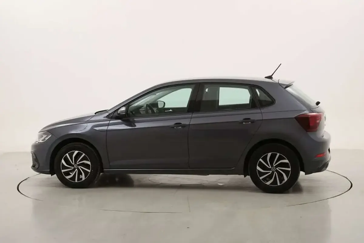 Begagnad VW Polo Life 95 HK (69 kW) 2022 Grå Halvkombi