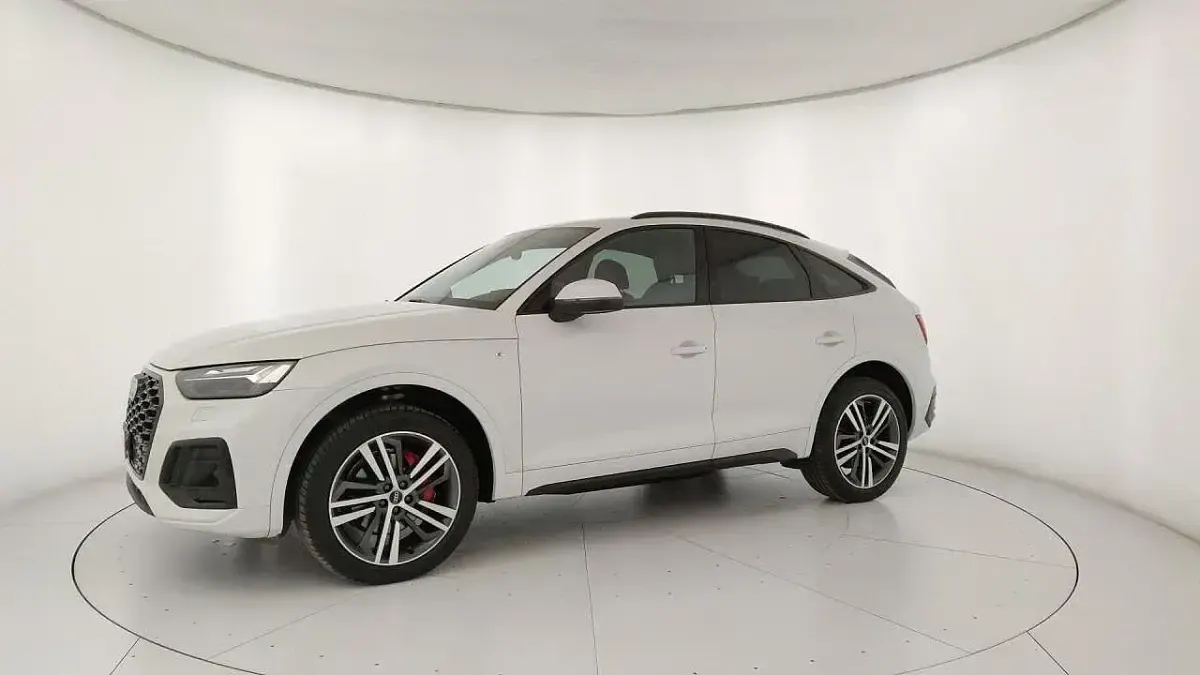 Usata Audi Q5 Ambiente 204 CV (150 kW) 2023 Bianco SUV