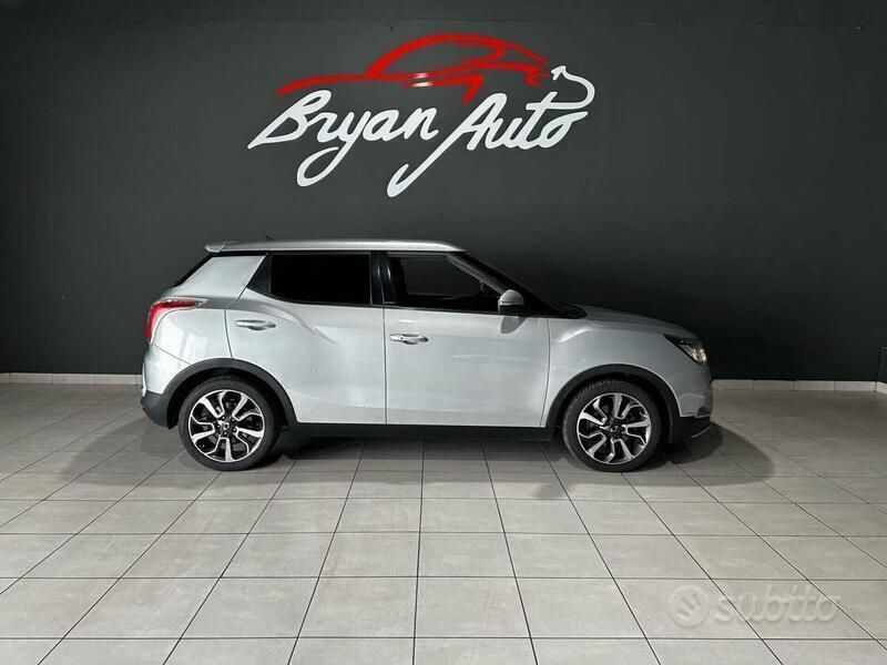 Argento Usata 2017 Ssangyong Tivoli Station wagon | 7300 € (Super prezzo) - Immagine 1/4