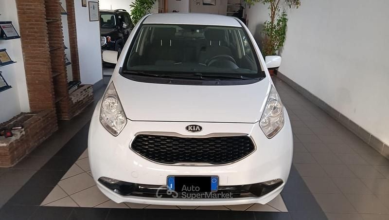 Usata Kia Venga Active 90 CV (66 kW) 2017 Bianco Utilitaria