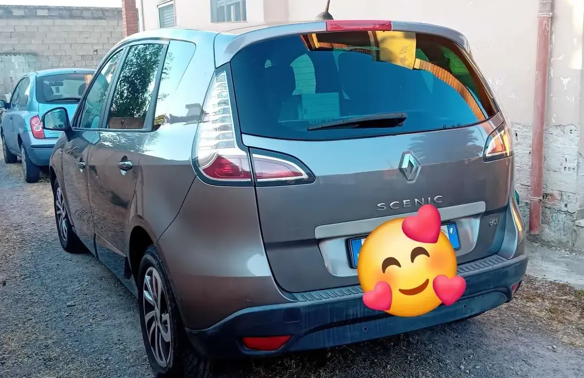 Usata Renault Scénic III 110 CV (80 kW) 2015 Monovolume