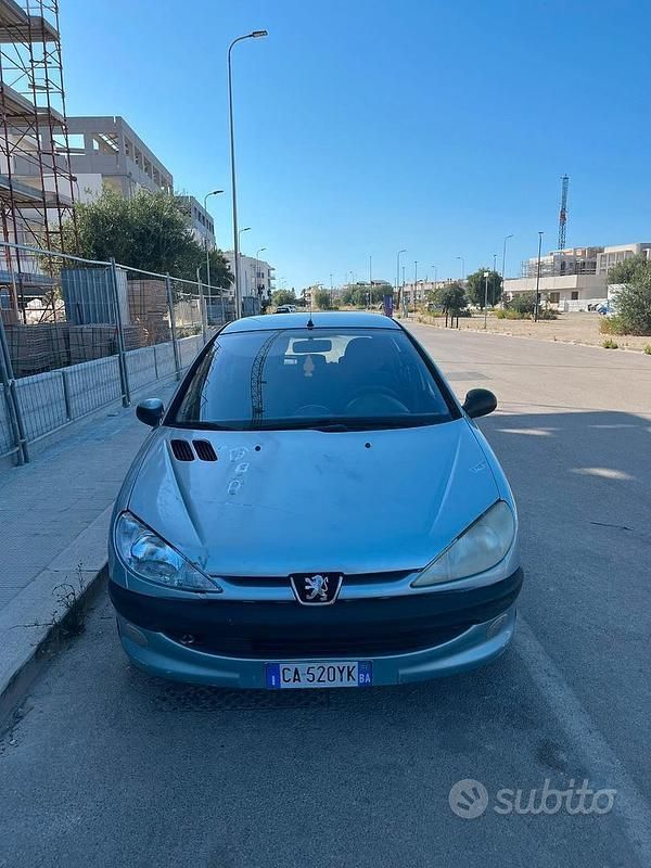 Usata Peugeot 206 2002 Utilitaria