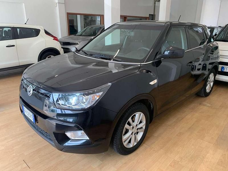 Nero Usata 2017 Ssangyong (KGM) Tivoli SUV | 9900 € (Ottimo prezzo) - Immagine 1/4
