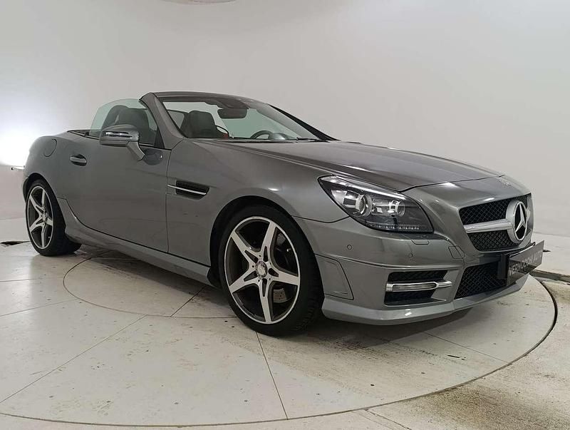 Usata Mercedes SLK250 AMG 250 CV (183 kW) 2011 Grigio scuro Cabrio