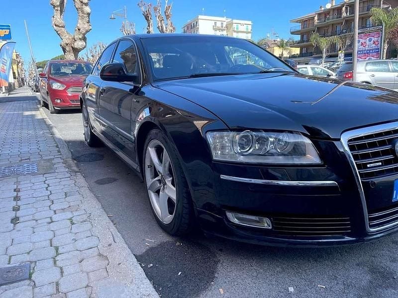 Nero Usata 2008 Audi A8 Ambiente Berlina | 8900 € (Buon prezzo) - Immagine 1/4