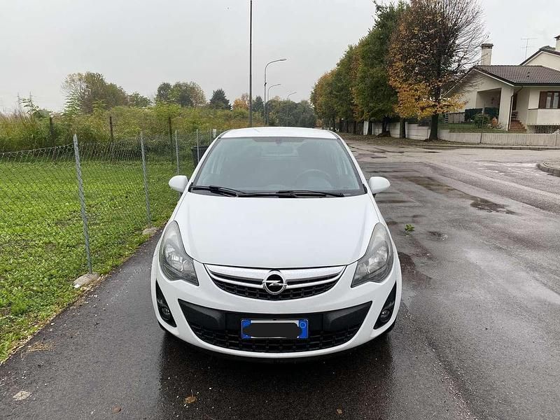 Usata Opel Corsa Sport 95 CV (69 kW) 2014 Bianco Berlina