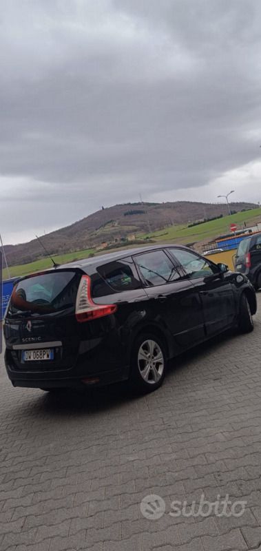 Usata Renault Scénic III 110 CV (80 kW) 2009 Monovolume