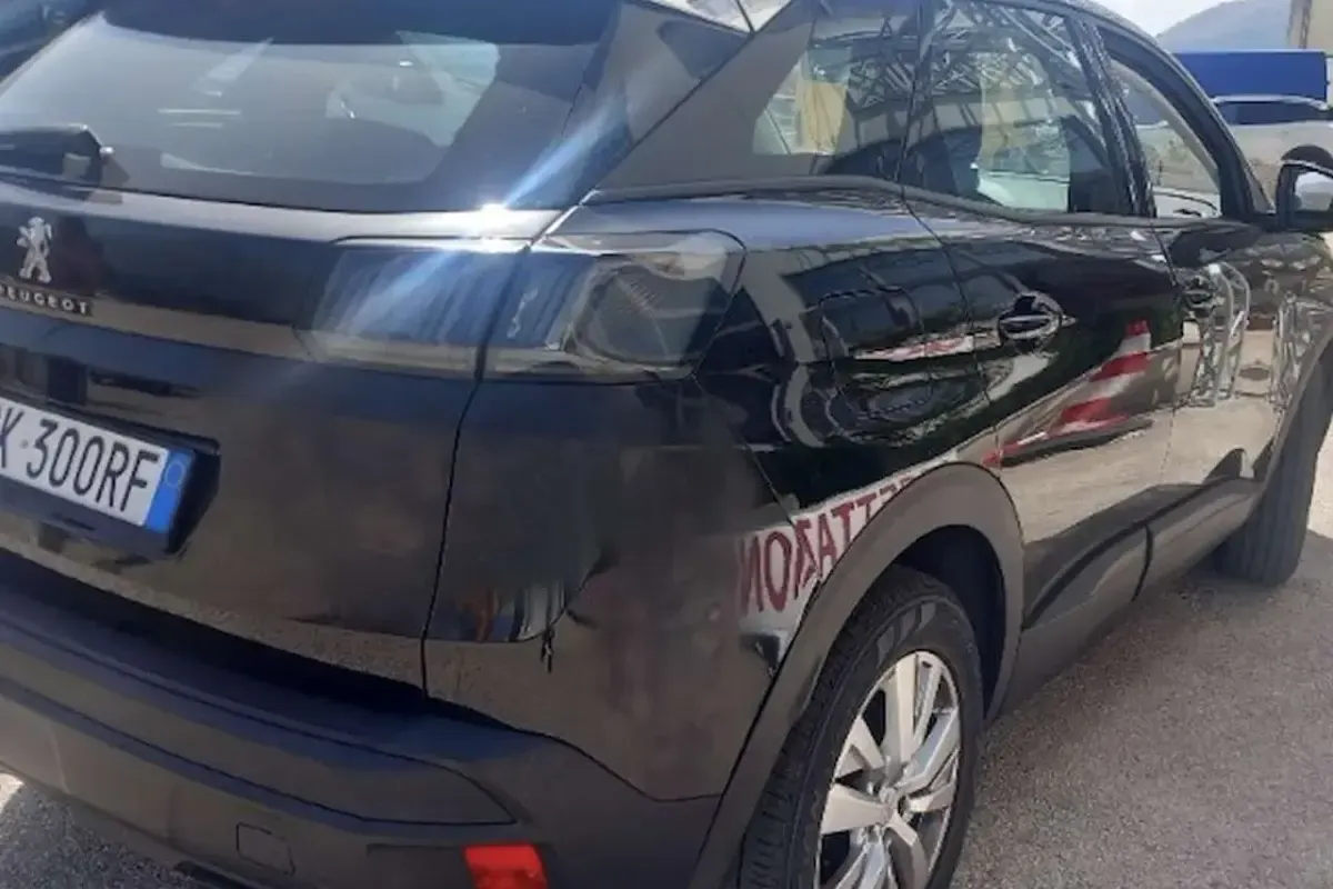 Usata Peugeot 3008 Active 131 CV (96 kW) 2022 Nero SUV