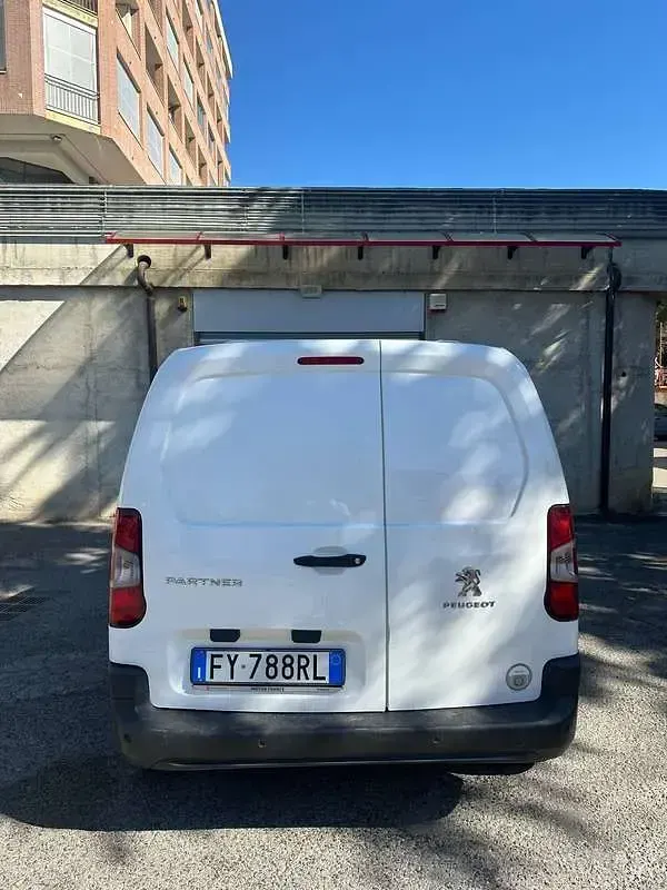 Usata Peugeot TePee Active 75 CV (55 kW) 2019 Bianco Station wagon