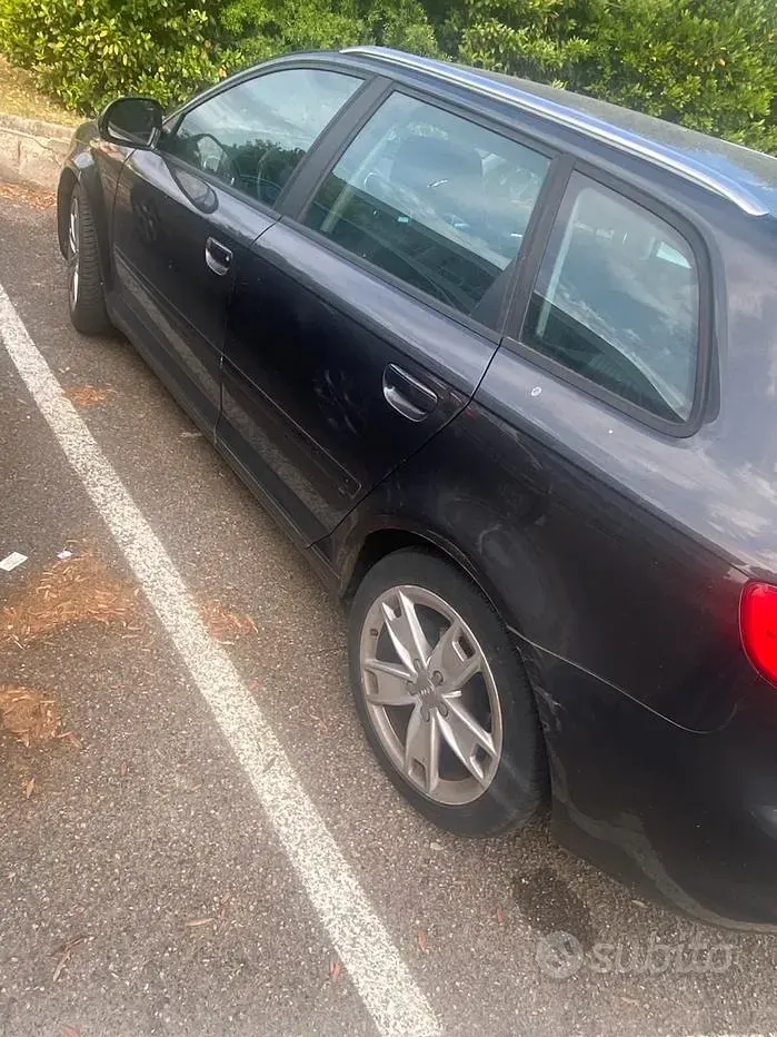 Usata Audi A3 105 CV (77 kW) 2010 Nero Utilitaria
