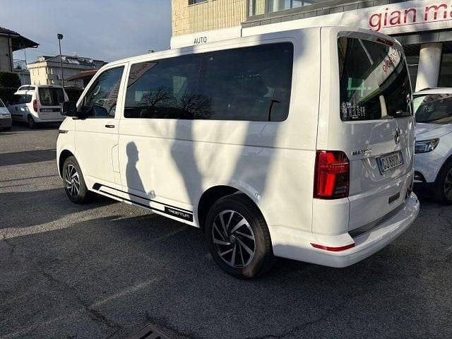 Usata VW Multivan 150 CV (110 kW) 2022 Argento pastello Monovolume