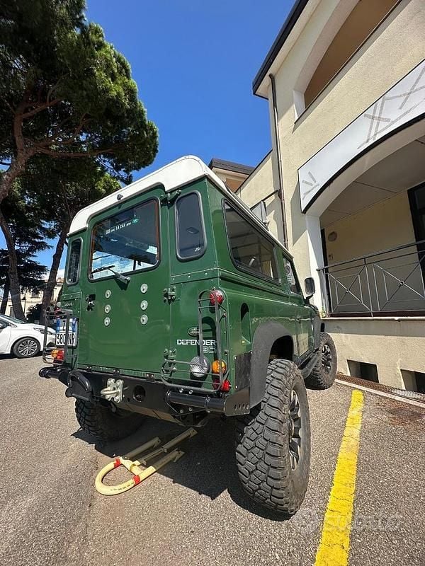 Usata Land Rover Defender 113 CV (83 kW) 2001 Station wagon