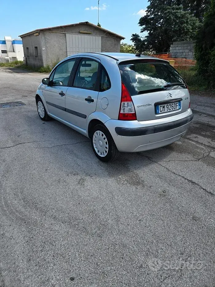 Używany Citroën C3 Elegance 73 KM (53 kW) 2004 Szary Sedan/Limuzyna