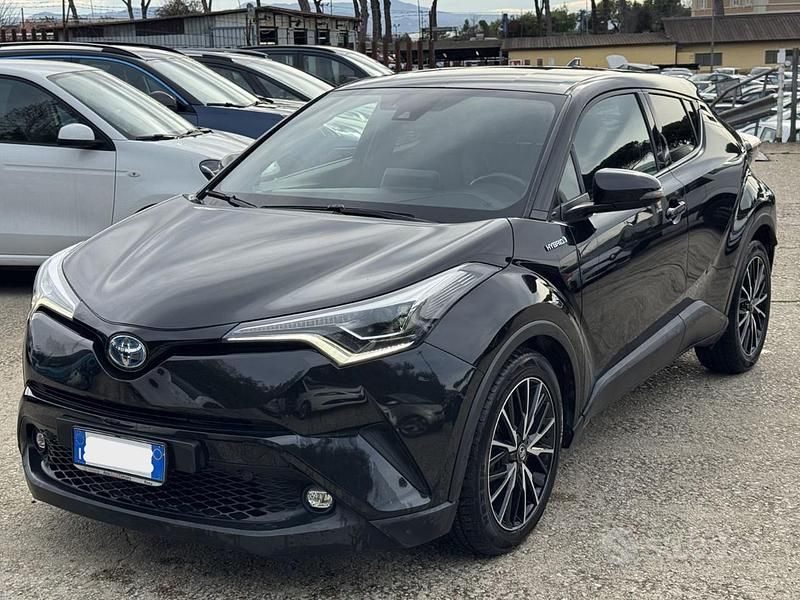 Usata Toyota C-HR Lounge 98 CV (72 kW) 2018 Nero SUV