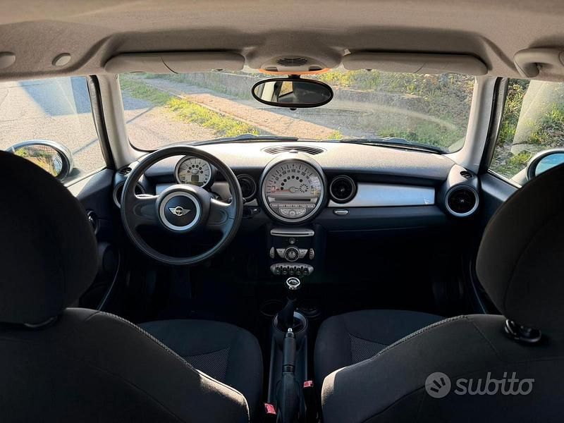 Usata Mini ONE 75 CV (55 kW) 2009 Nero Utilitaria