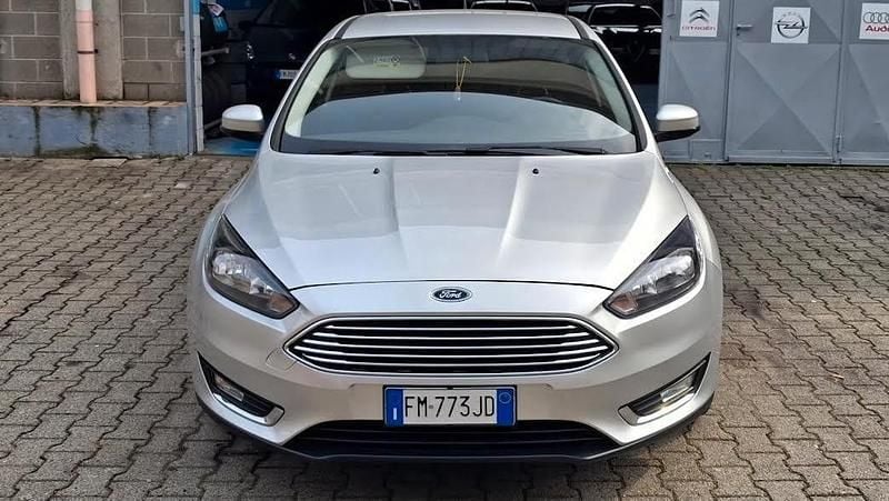 Usata Ford Focus Titanium 120 CV (88 kW) 2018 Argento Berlina
