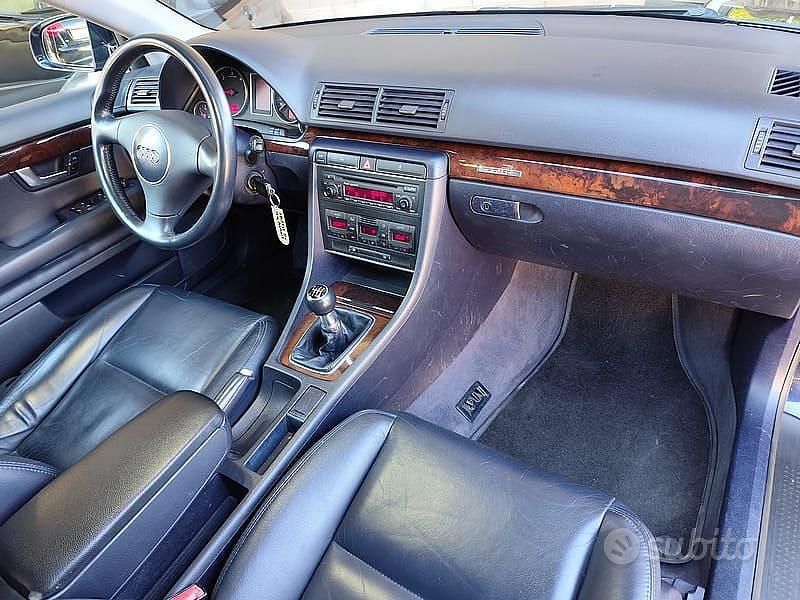 Usata Audi A4 180 CV (132 kW) 2002 Blu Station wagon