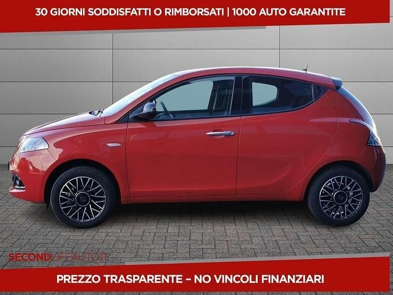 Usata Lancia Ypsilon S 69 CV (50 kW) 2024 Rosso Utilitaria