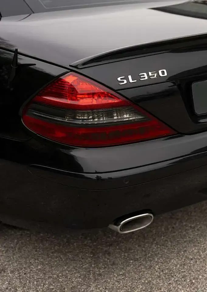 Usata Mercedes SL350 272 CV (200 kW) 2007 Nero Cabrio