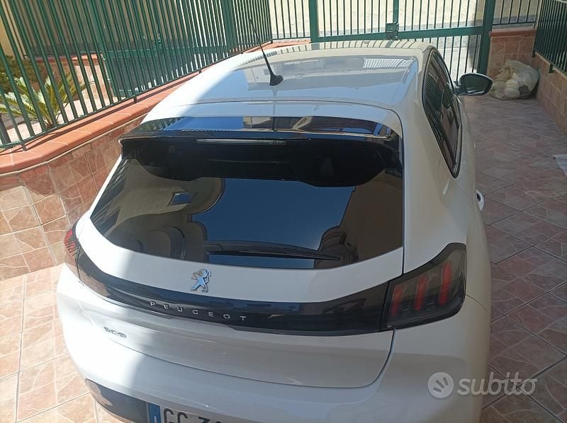Bianco Usata 2021 Peugeot 208 Due volumi | 11.500 € (Super prezzo) - Immagine 1/4