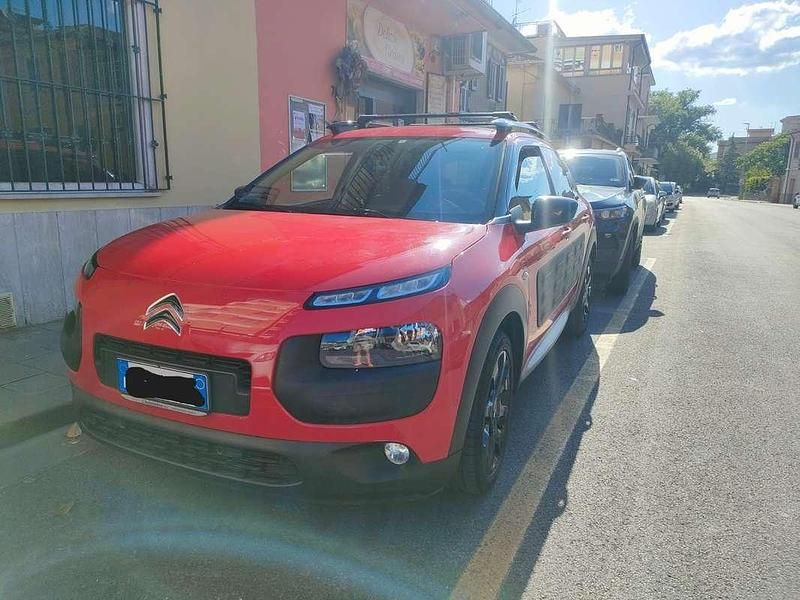 Usata Citroën C4 PureTech 110 CV (80 kW) 2016 Rosso SUV