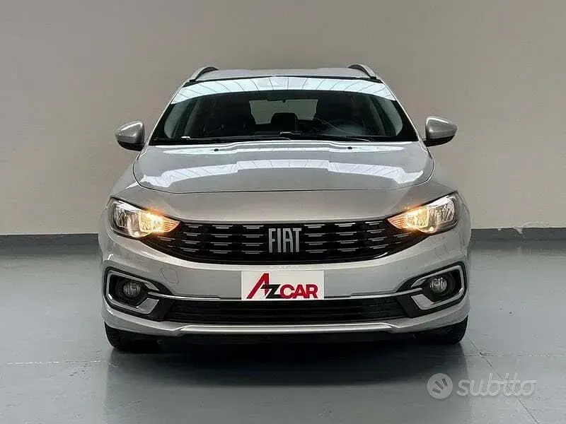 Usata Fiat Tipo City Life 101 CV (74 kW) 2023 Grigio argento Station wagon