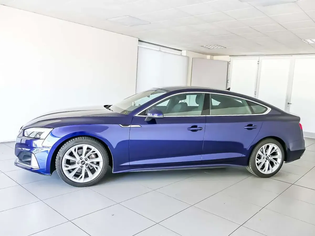 Usata Audi A5 Sportback Advanced Plus 204 CV (150 kW) 2022 Blu navarra metallizzato Utilitaria
