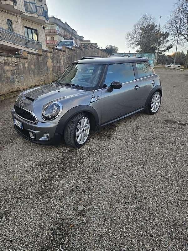 Usata Mini Cooper S Chili 174 CV (127 kW) 2008 Grigio Utilitaria