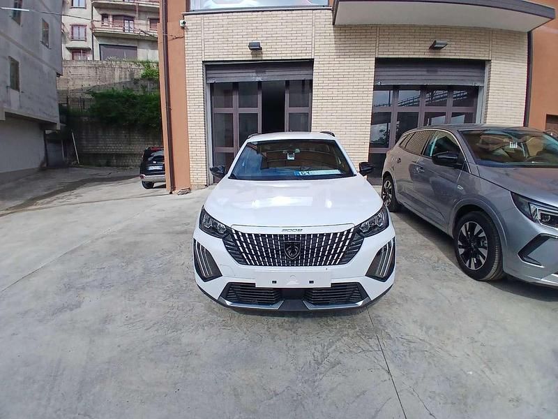 Nuova Peugeot 2008 Allure 102 CV (75 kW) 2025 Bianco SUV