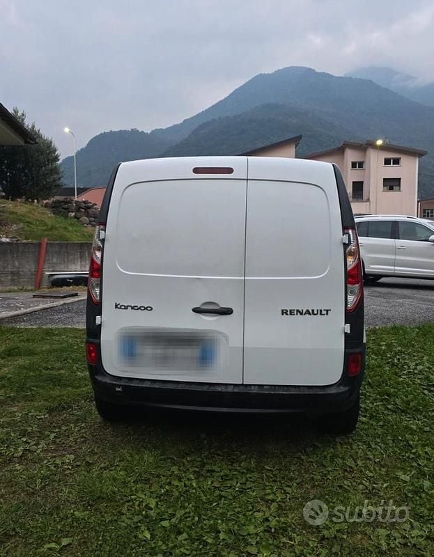 Usata Renault Kangoo 106 CV (77 kW) 2019 Bianco Monovolume