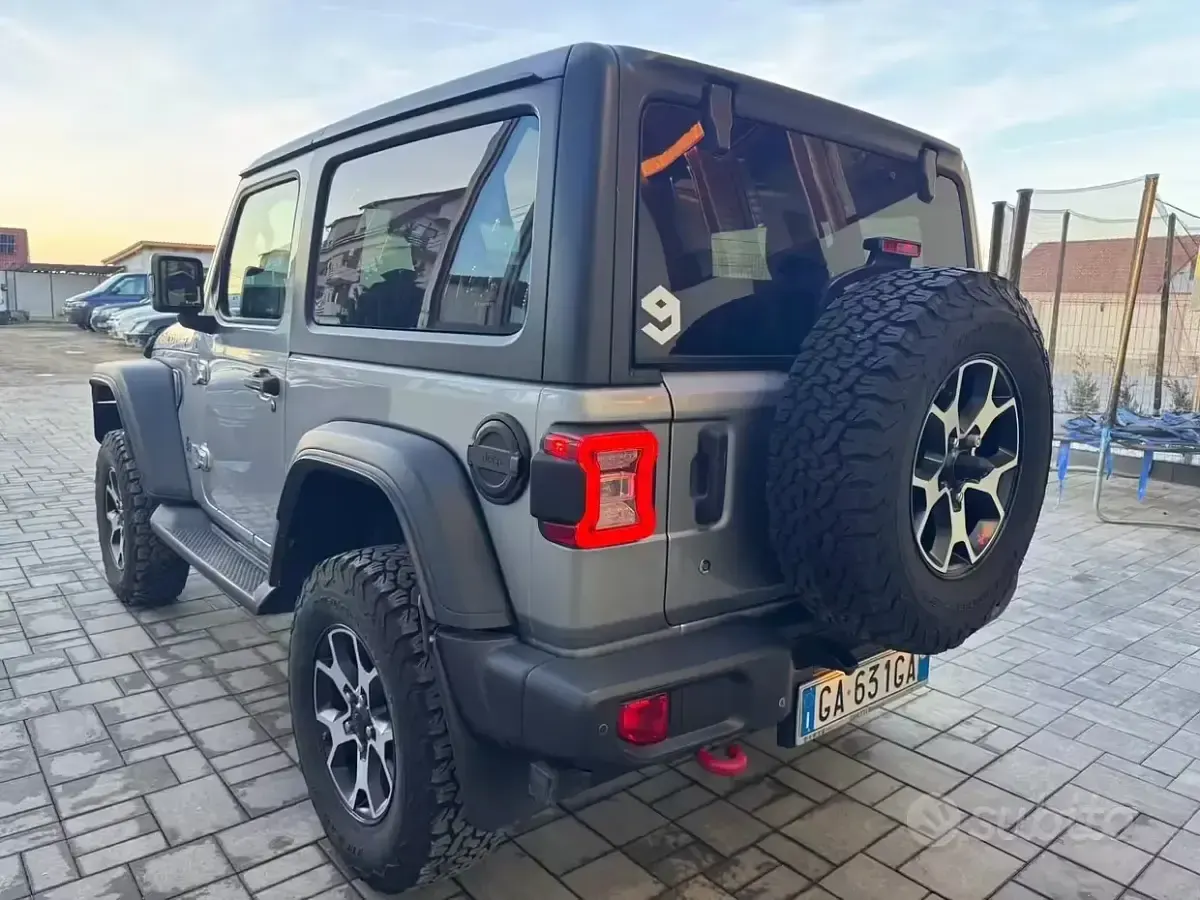 Usata Jeep Wrangler Rubicon 200 CV (147 kW) 2020 Grigio SUV