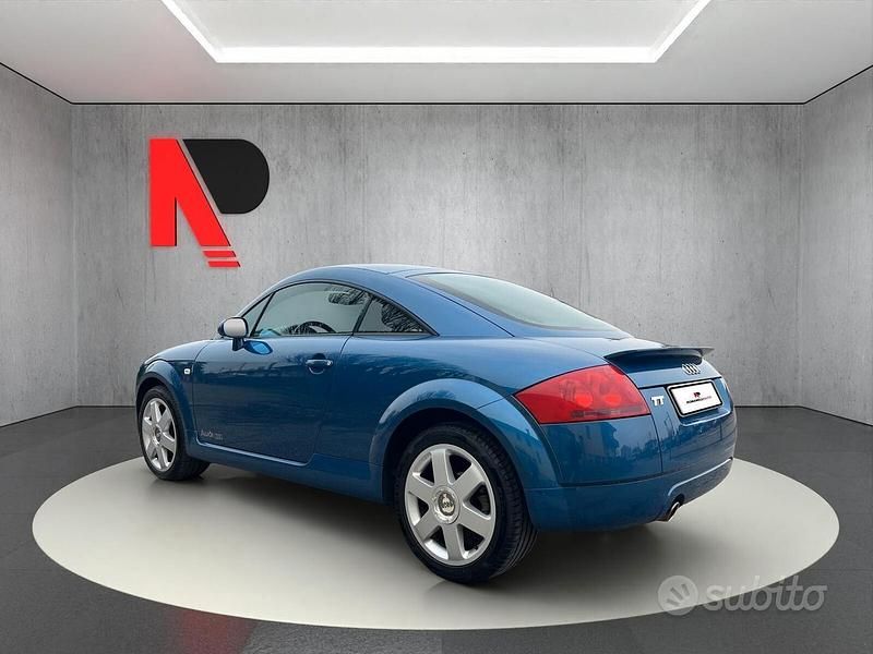 Usata Audi TT Design 179 CV (131 kW) 2000 Blu Coupé